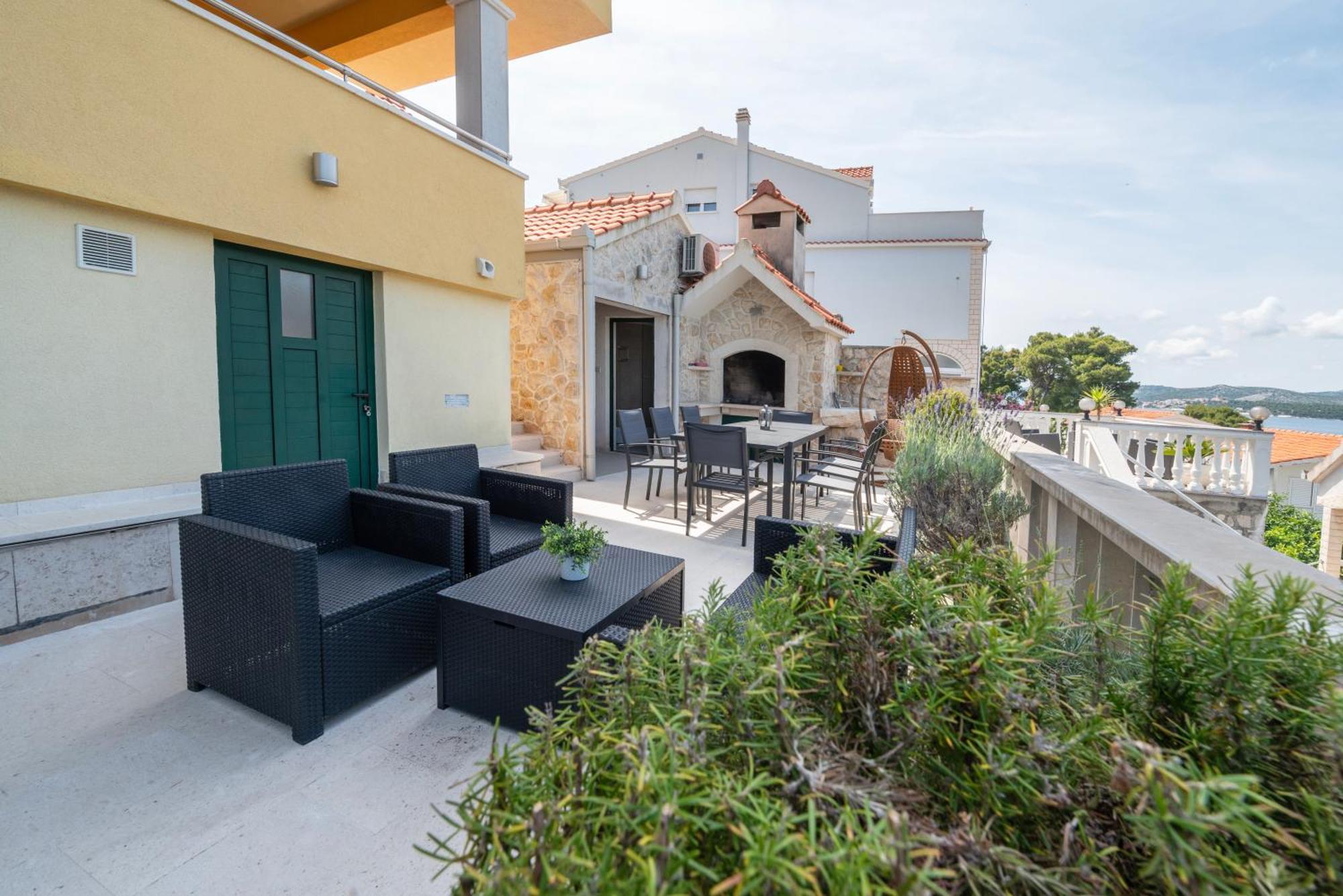 Lavanda Residence With Heated Pool Trogir Split Donji Okrug  Exterior foto