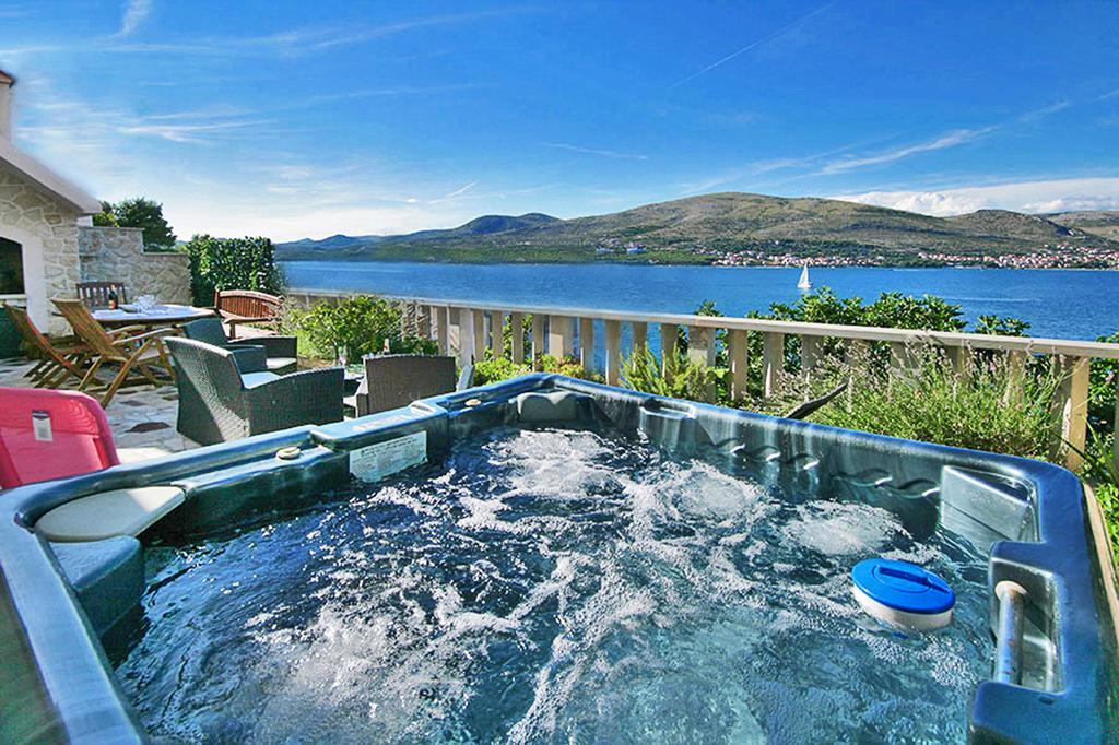 Lavanda Residence With Heated Pool Trogir Split Donji Okrug  Zimmer foto